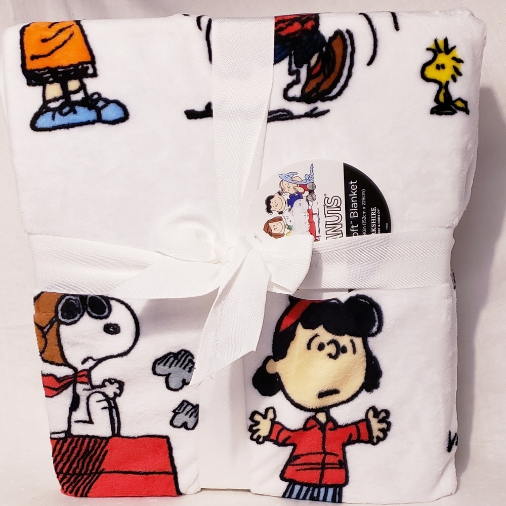 Berkshire Peanuts Blanket